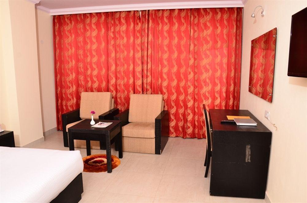 Ck International Hotel Shimla Exterior photo