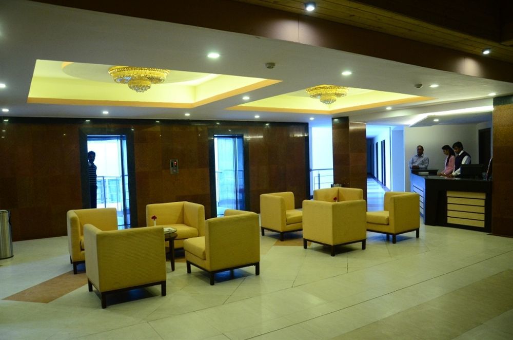 Ck International Hotel Shimla Exterior photo