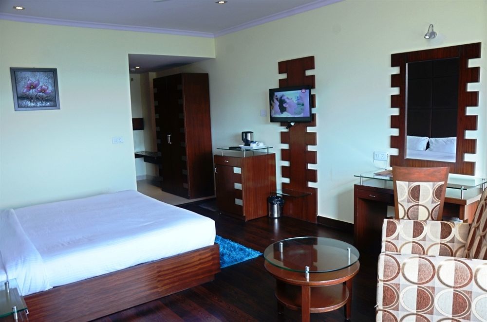 Ck International Hotel Shimla Exterior photo